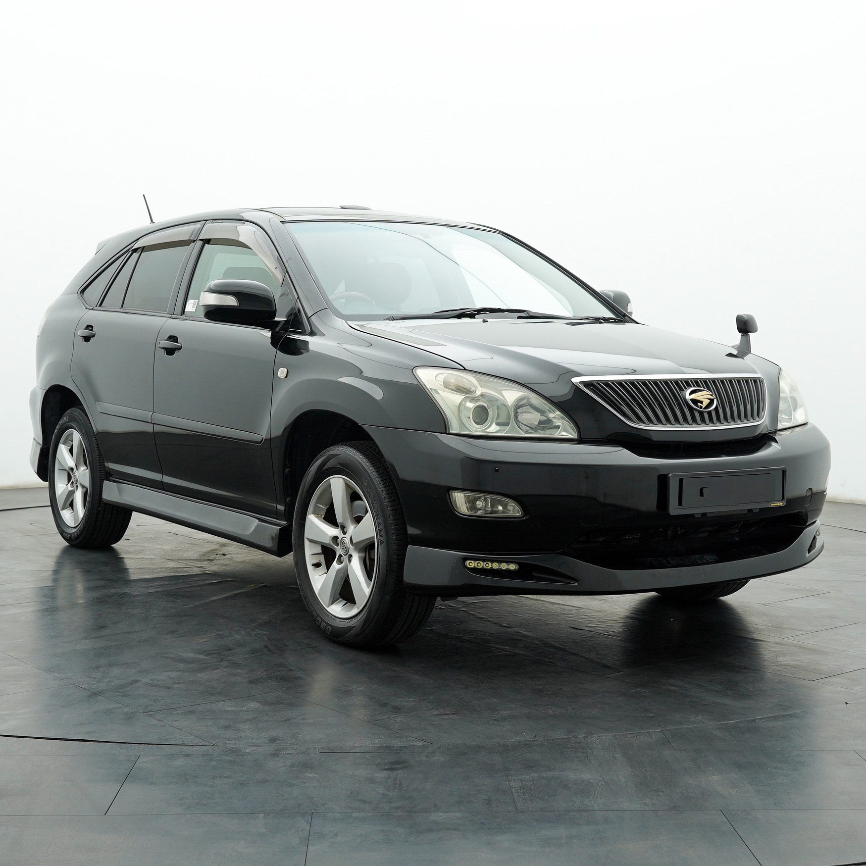 Toyota Harrier 240G